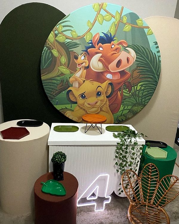Número LED na decoração Rei Leão